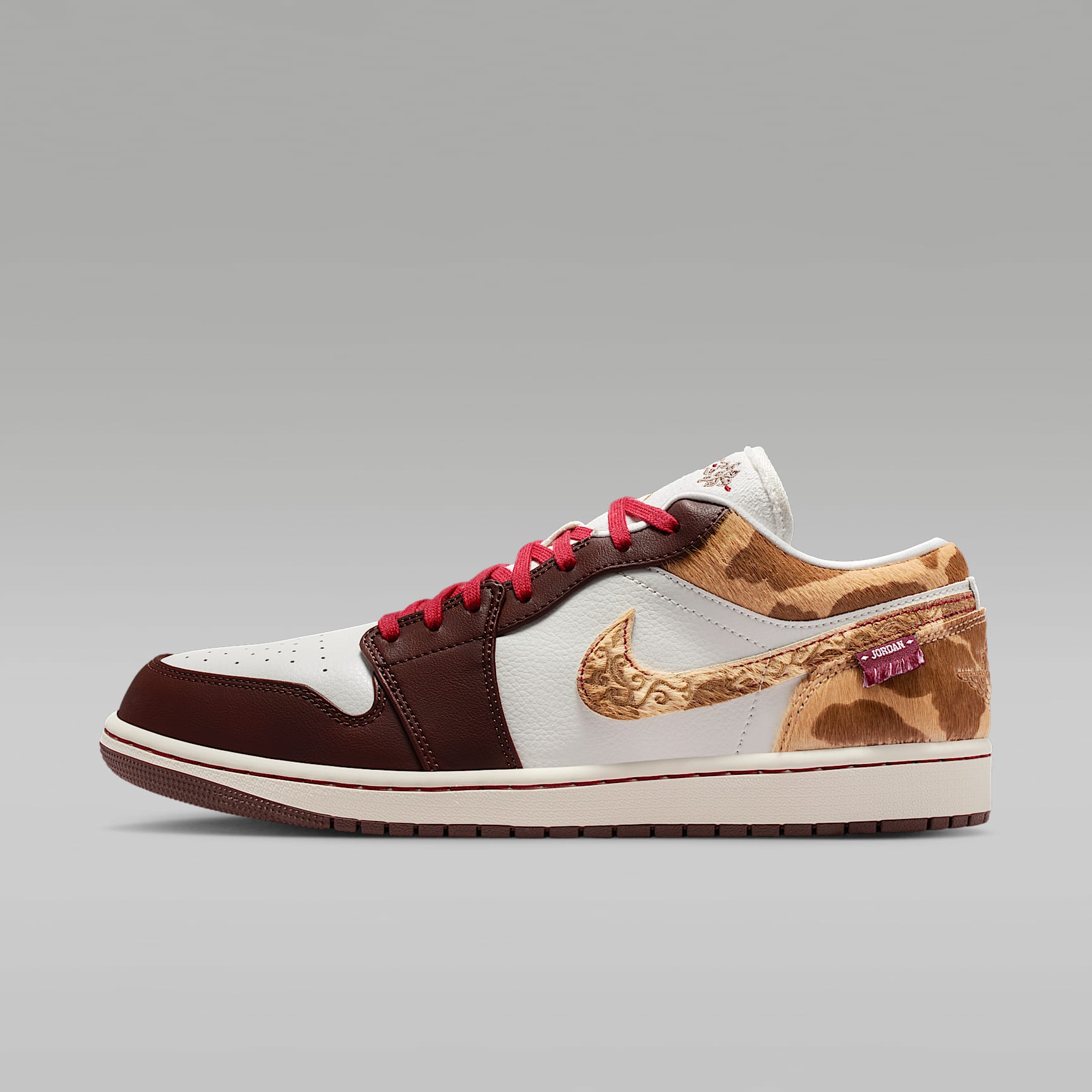 Air Jordan 1 Low SE Lunar New Year Men's Shoes. Nike JP